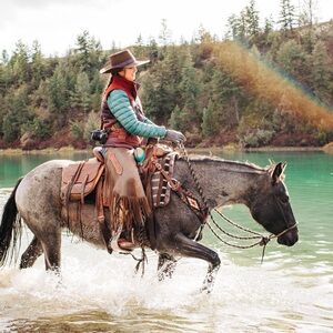 Cinch women’s serape vest